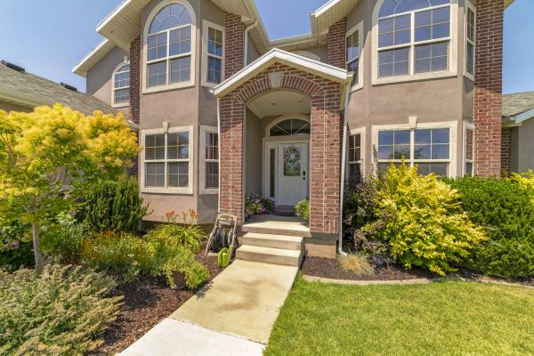 Cost of Transom Window Replacement in East Stroudsburg